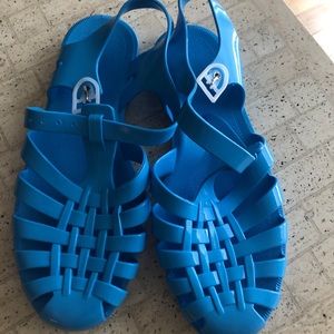 Jelly shoes